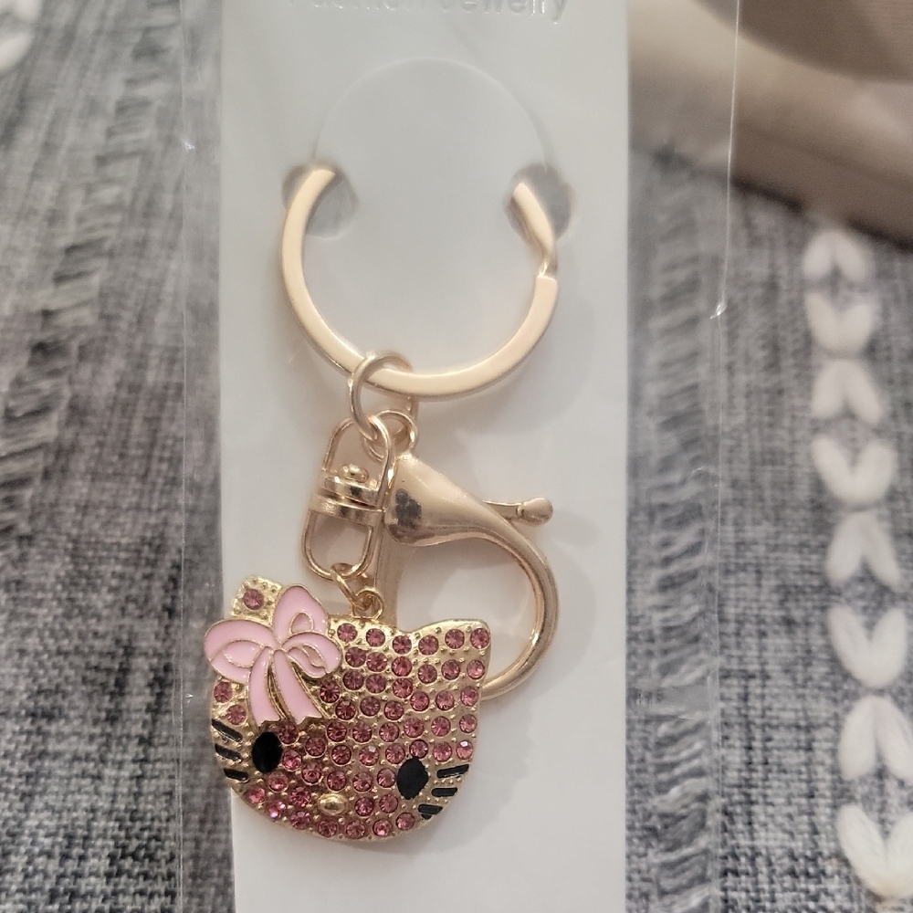 New Hello Kitty Style Enamel & White Rhinestone Key Chain Handbag Charm